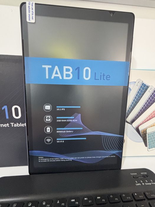 Tableta 10 inch NOU  la fel de bun ca si ipad / apple