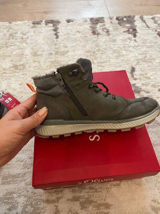 Vând ghete iarna copii de la S Olivier mărimea 35