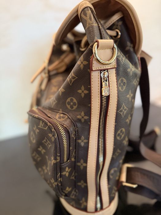 LV раница 69лв без забележки