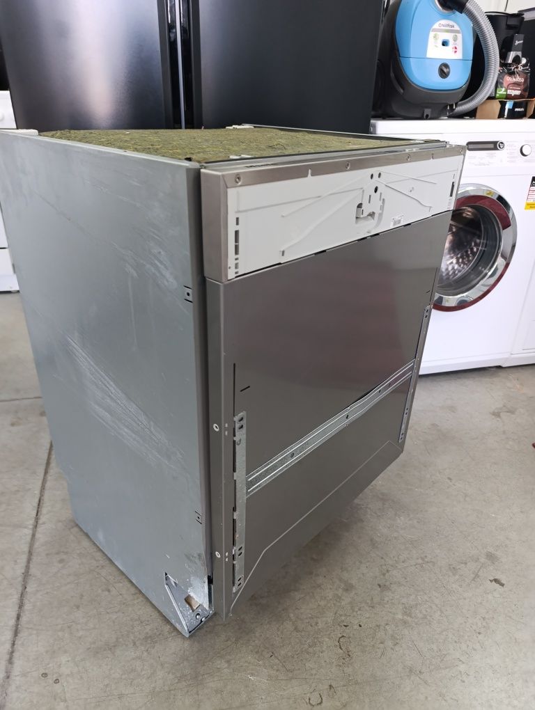 Съдомиялна Miele XXL за вграждане