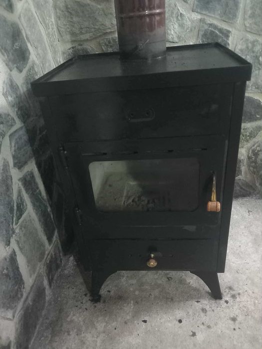 Камина на твърдо гориво PRITY