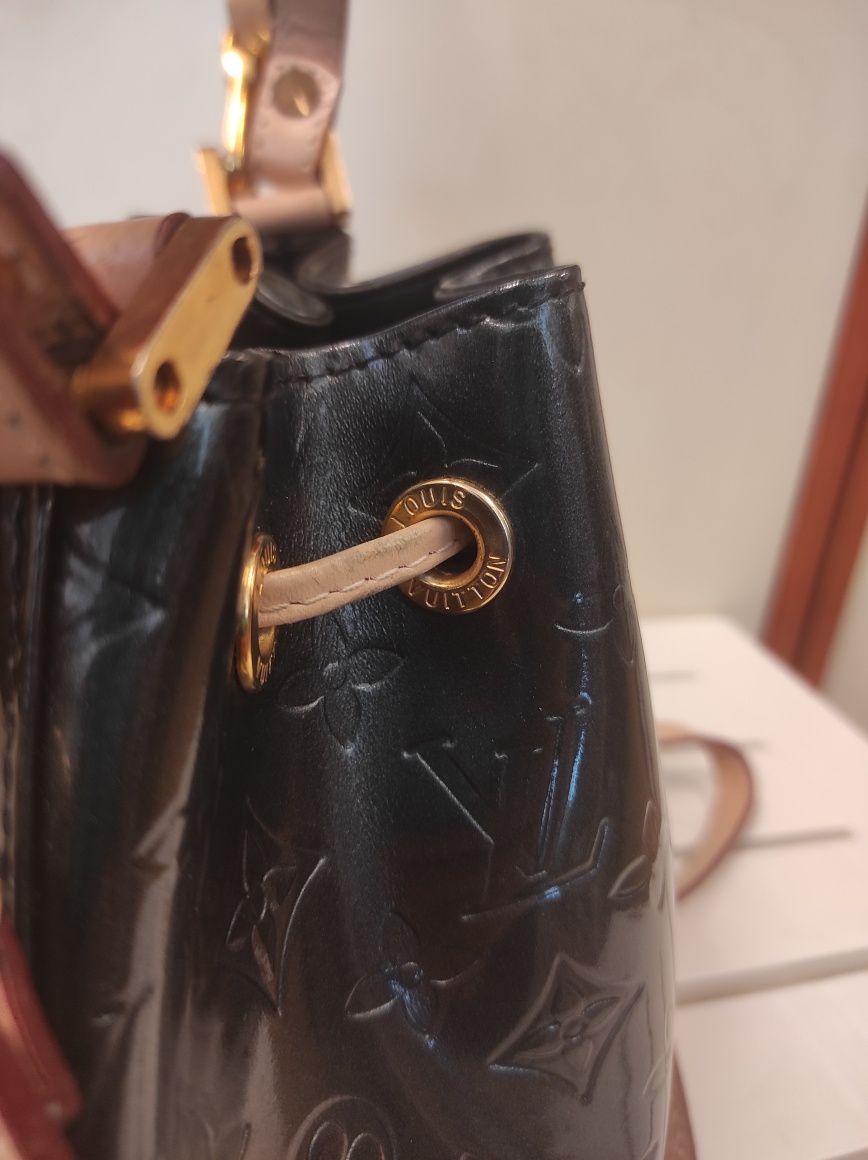 Чанта Louise Vuitton
