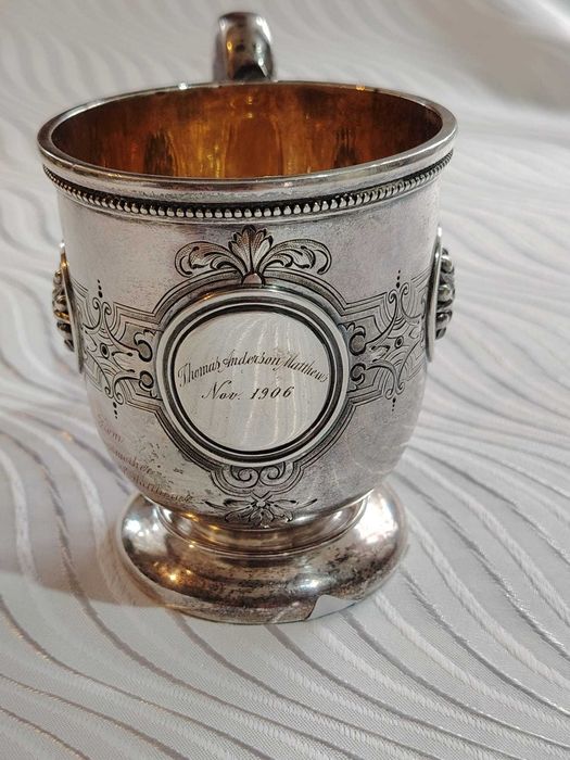 Cană cu toartă argint aurit