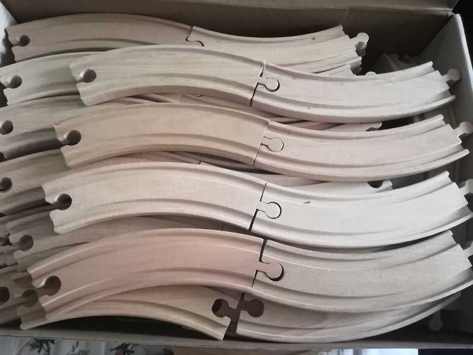 Дървени ЖП релси, завои