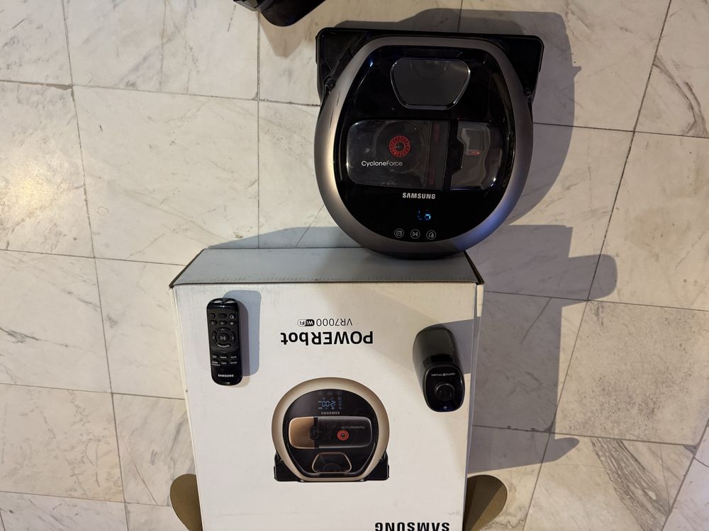 Прахосмукачка робот Самсунг - Samsung powerbot VR7000