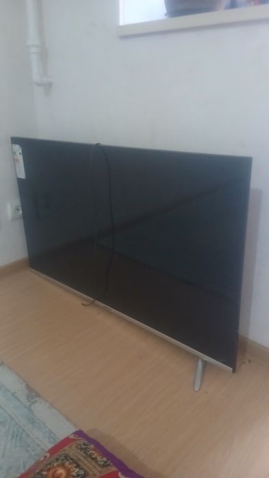 Продам телевизор на запчасти