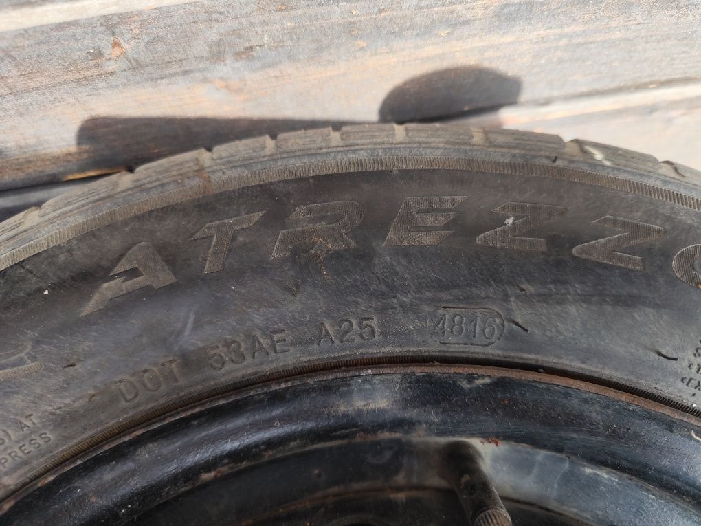 4 cauciucuri cu 3 jante 185/60 R14