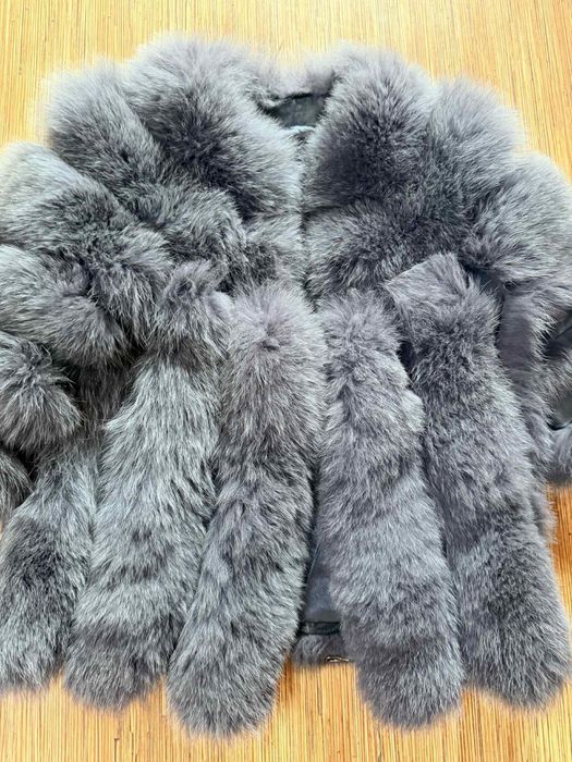 Продавам палто и елек естествена кожа и пух