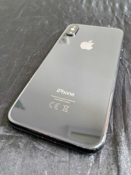 iPhone XS 64GB Space Grey – в добро състояние