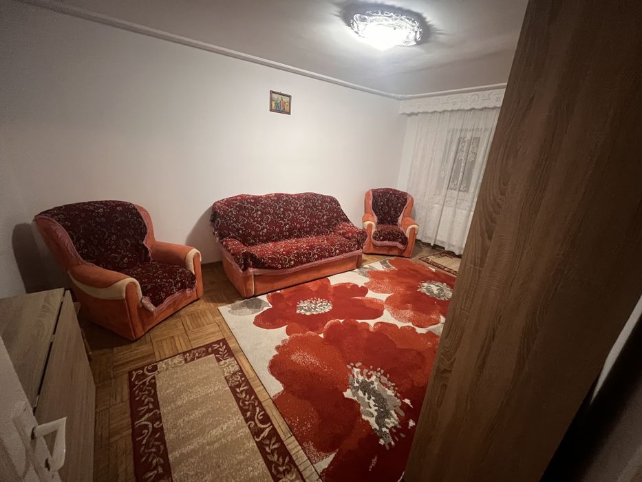 Inchiriez apartament 2 camere decomandat in cartier Frumoasa