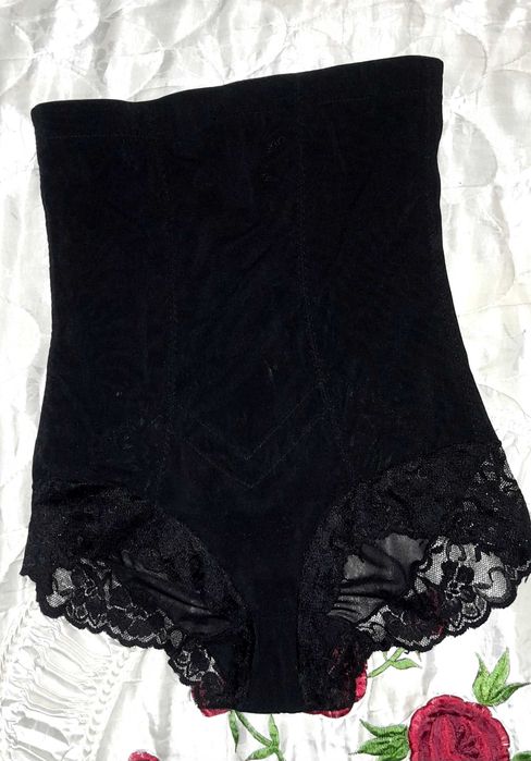 Луксозно оформящо дамско бельо