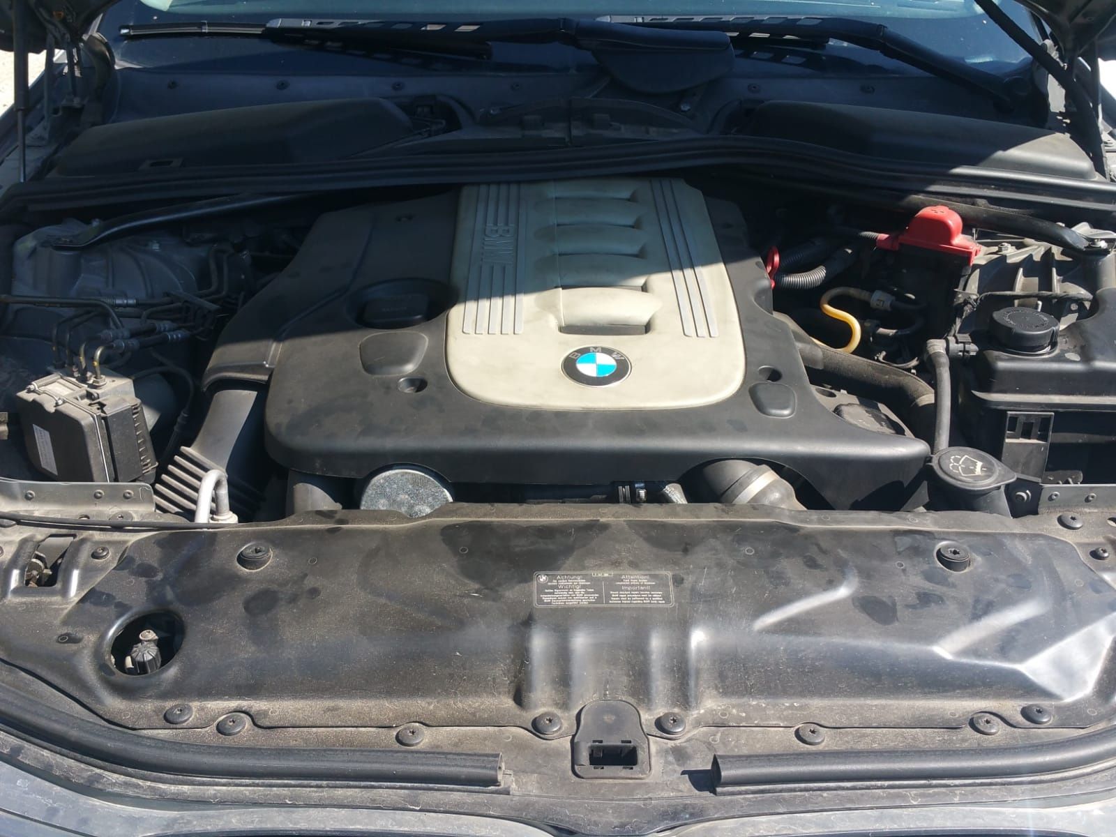 Dezmembrez Bmw E60 E61 525D 177 Cp 6 trepte manual