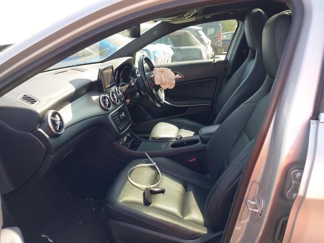 Dezmembrez Mercedes-Benz GLA-Class X156 [2013 - 2017] Crossover 5-usi