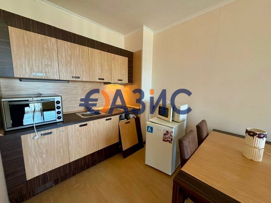 Продава се Двустаен апартамент в к.к. Слънчев бряг - 87 кв.м за 1080 €/кв.м - Снимка #2