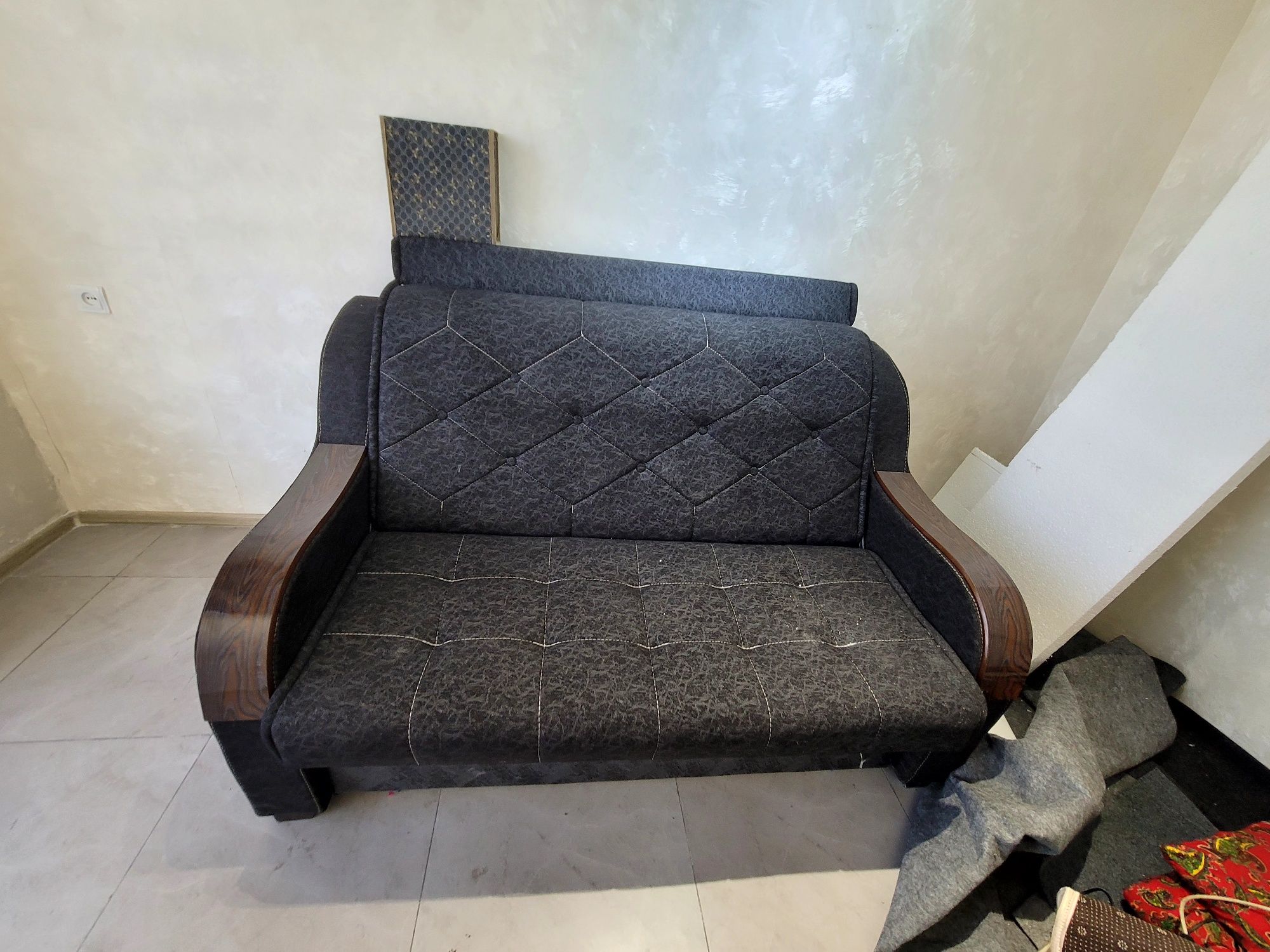Divan Sotiladi ici ocilib spalniyam boladi