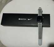 Apple Watch Series 7 Nike 45 мм (полный комплект, рабочие)