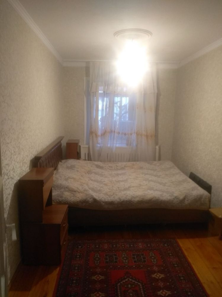 Srochna Olmazor tumani Qora qamish 1/2 3 xona uy arendaga topshiriladi