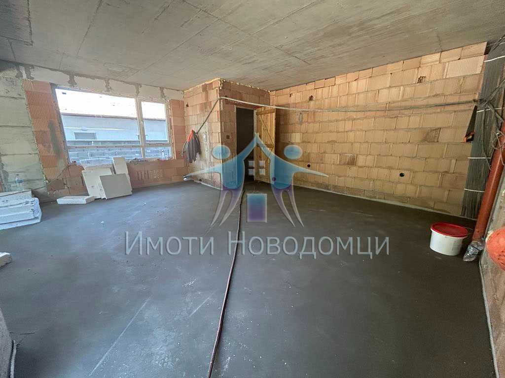 Продава се тухленo търговско помещение в гр.Шумен, кв. Добруджански
