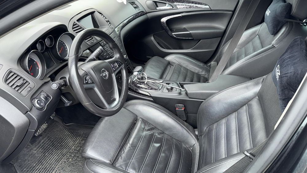 Opel insignia 2011
