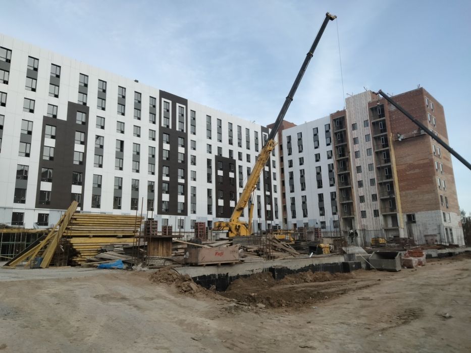 Продаётся 1 комн. квартира. мкр. Береке. СРОЧНО.