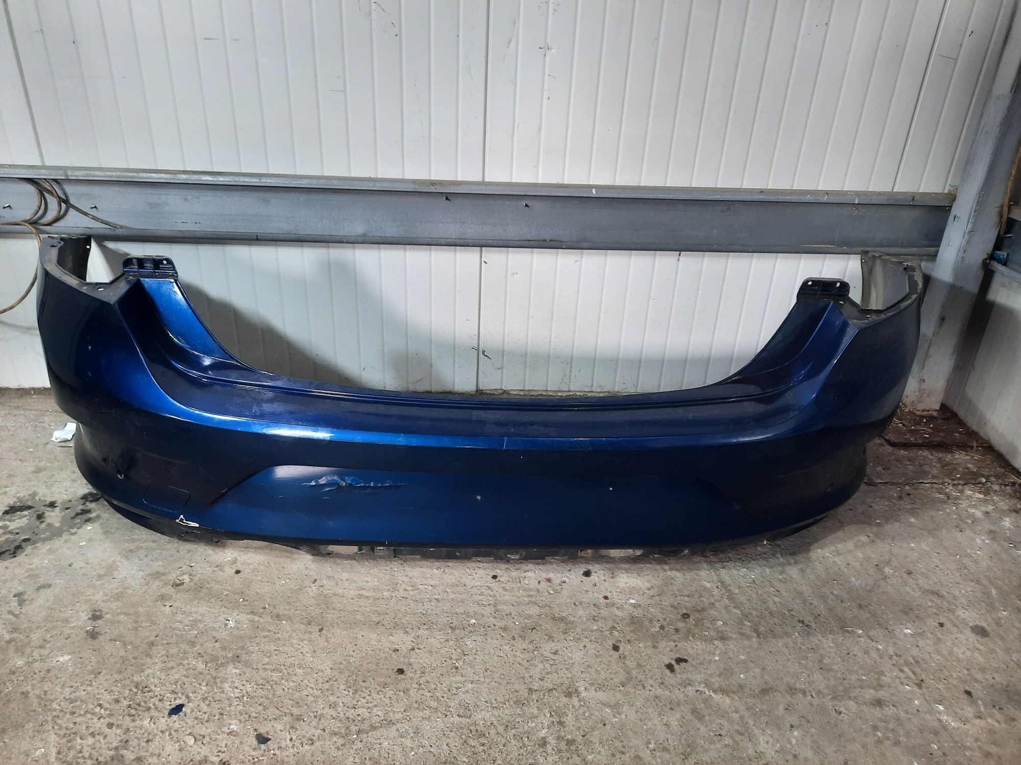 Bara spate Renault Megane 4 2015 / 2018