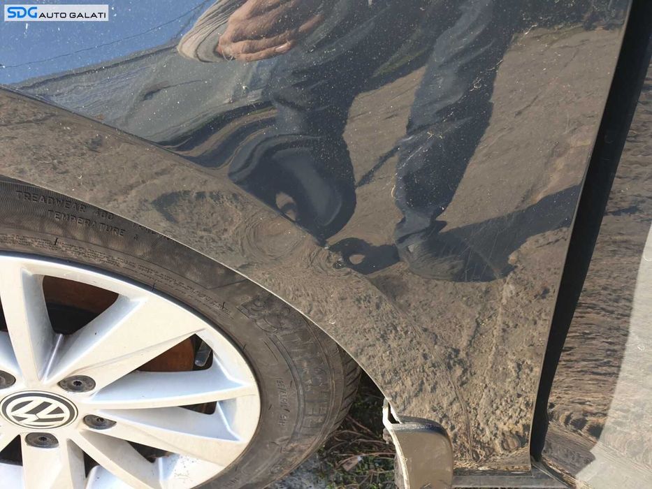 Aripa Stanga Fata cu Defect Volkswagen Golf 7 Hatchback 2013 - 2020 Culoare LI7F [C8913]