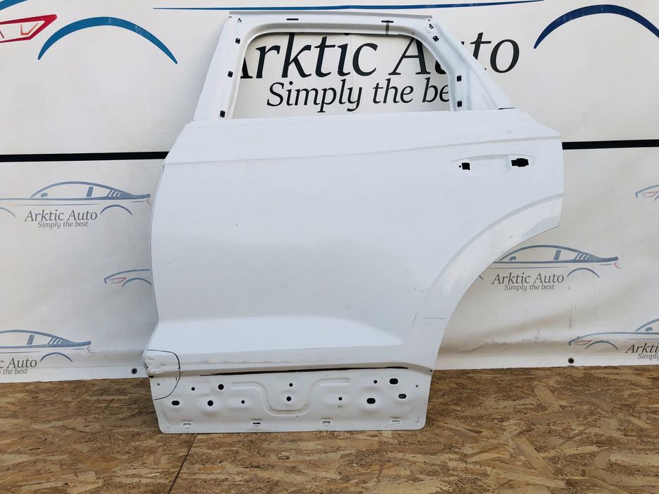 Usa stânga spate VW Touareg CR după 2018