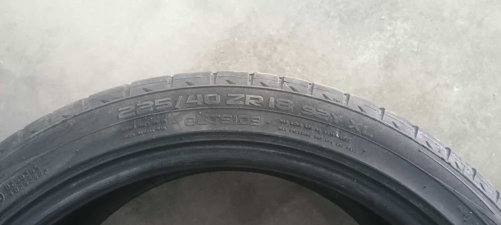 225/40/R18 nokian
