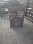 Se vinde 4 boxe.