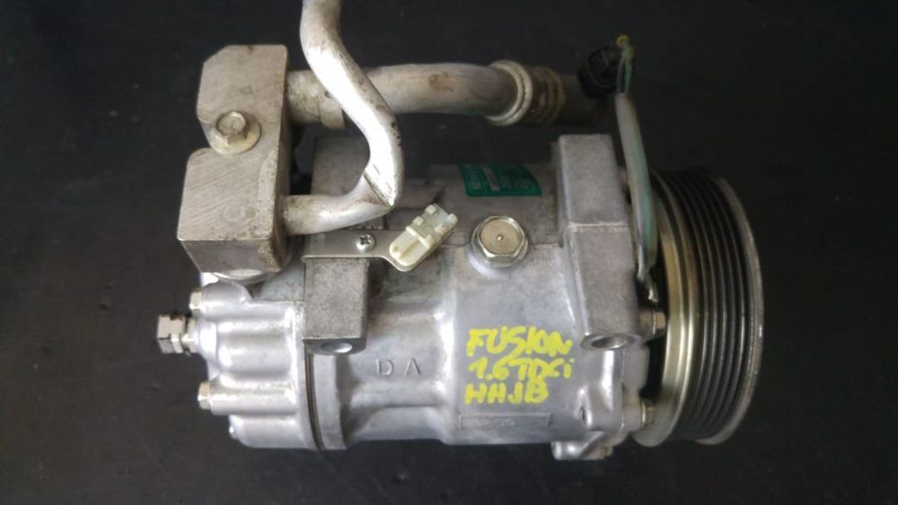 Compresor ac ford fusion fiesta 5 1.6 tdci 5S6119D629AA