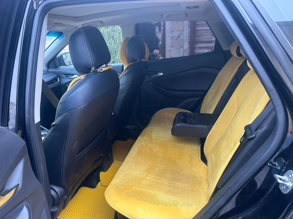 Tracker-2 Chevrolet 2023