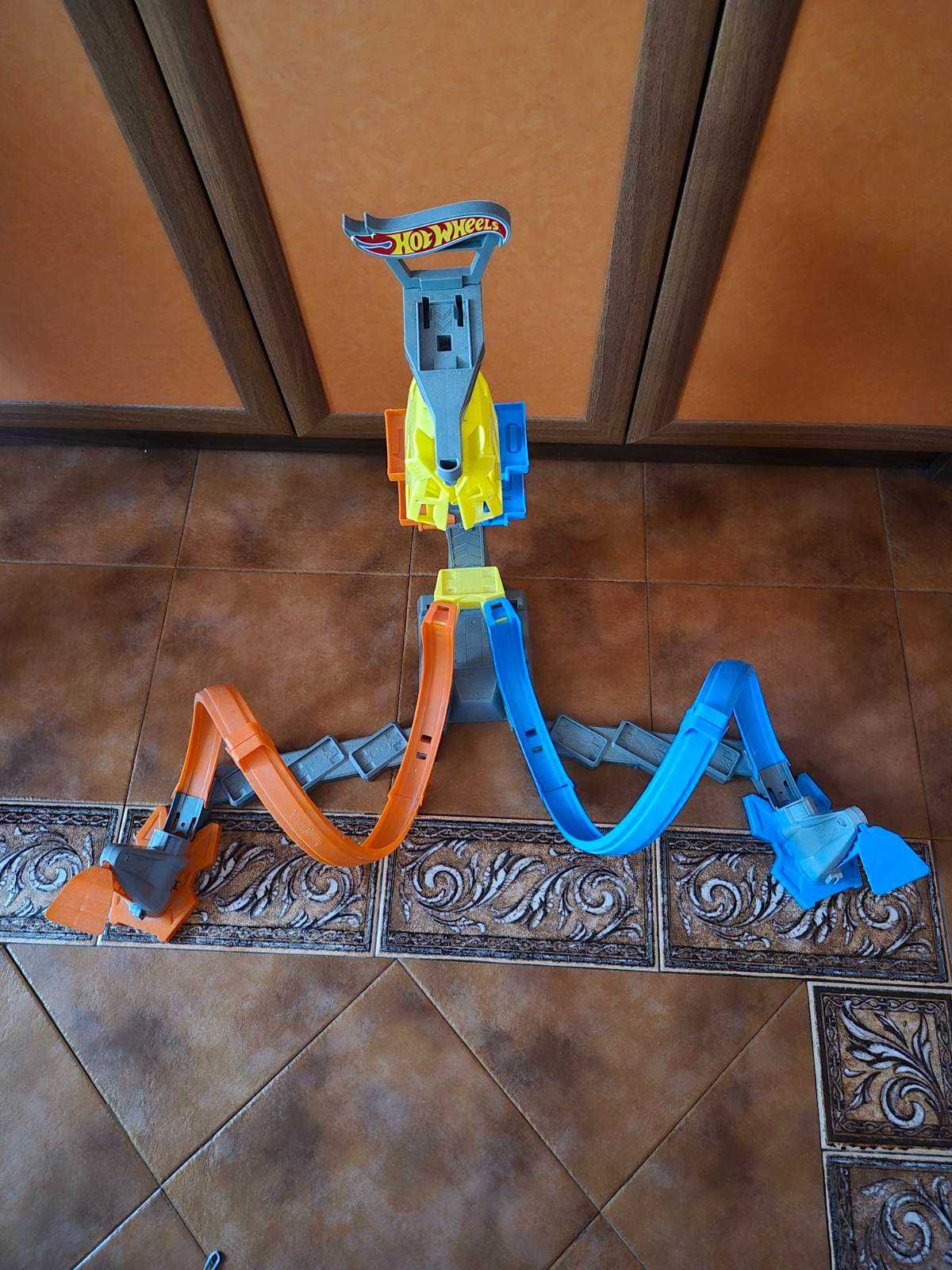 Hot Wheels Писта лупинги с количка GRW39
