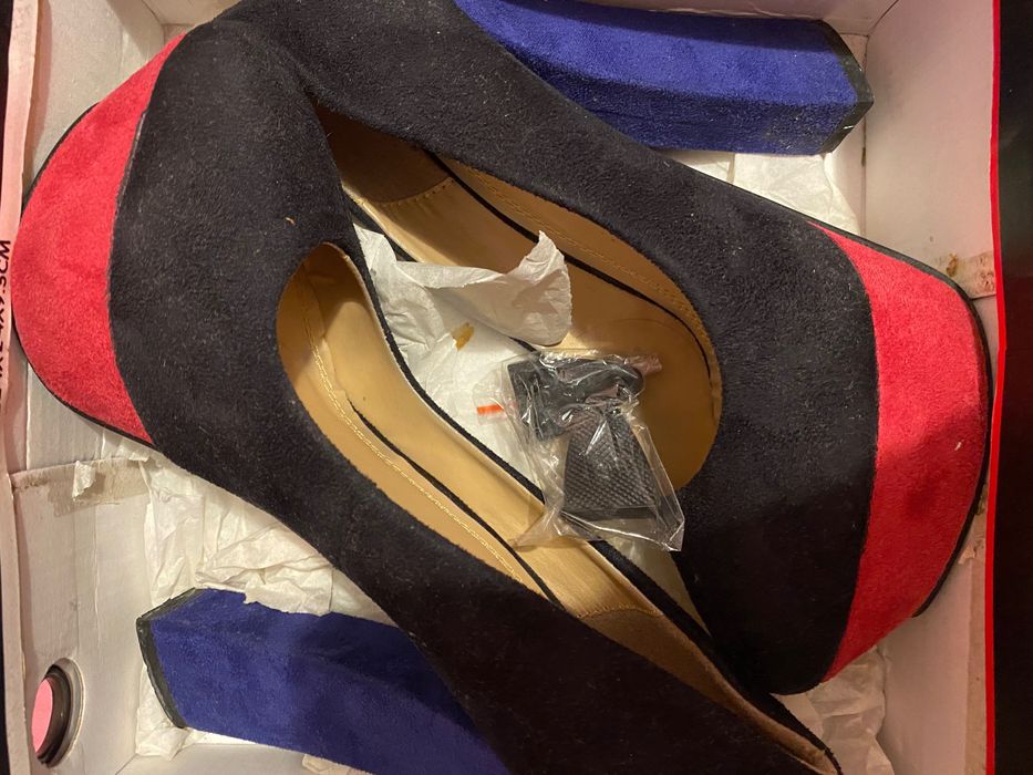 Pantofi noi chic cu toc marimea 37