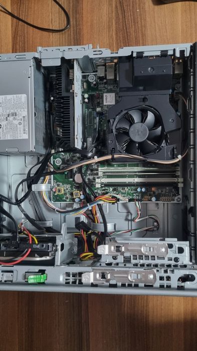 Unitate PC HP AMD A8-9600 r7/8GB RAM/GT 730 2GB/SSD 240/500GB HDD/SFF