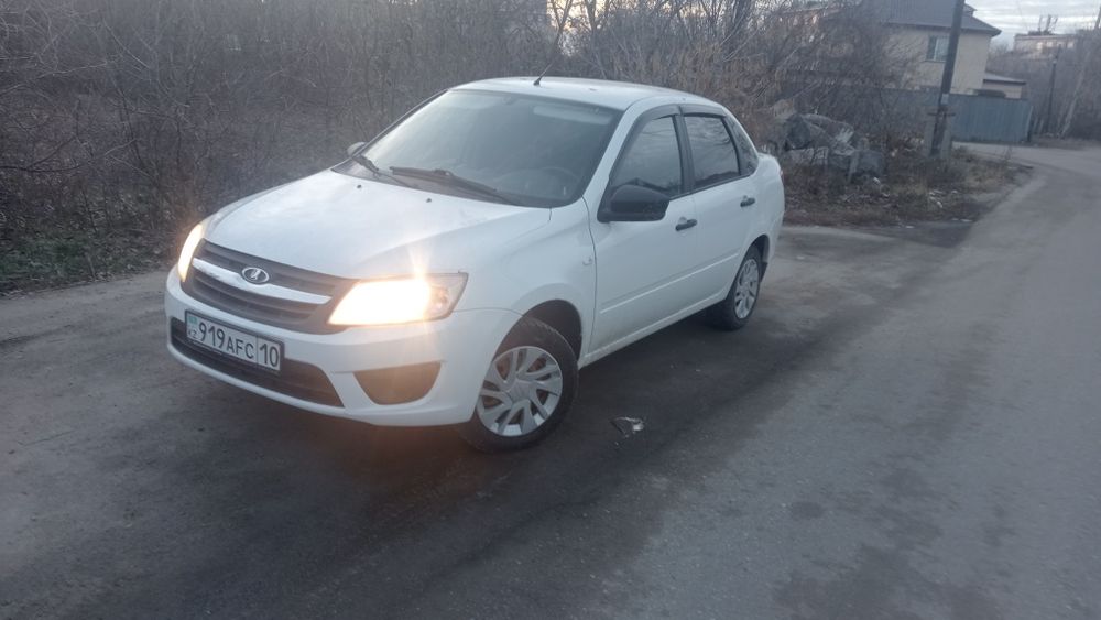 Продам машину .  .