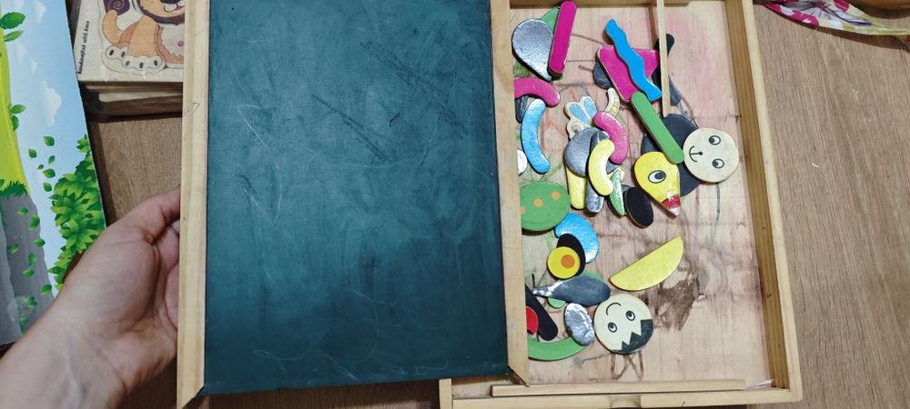 Продаются игрушки, звери, магниты, доска, Лего, машинка