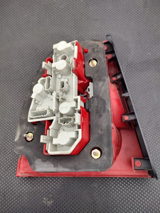 tripla/stop dreapta pentru Passat b5.5