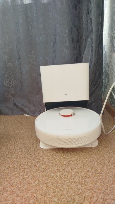 Продам робот пылесос хорошем состоянии