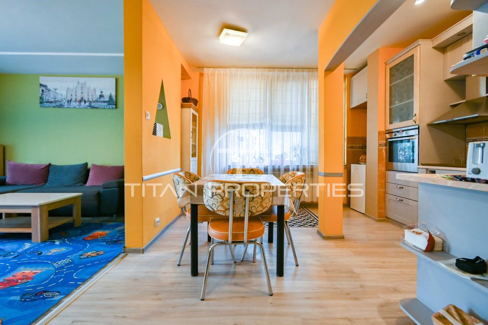 Продава се Тристаен апартамент в София, Разсадника - 89 кв.м за 2416 €/кв.м - Снимка #1