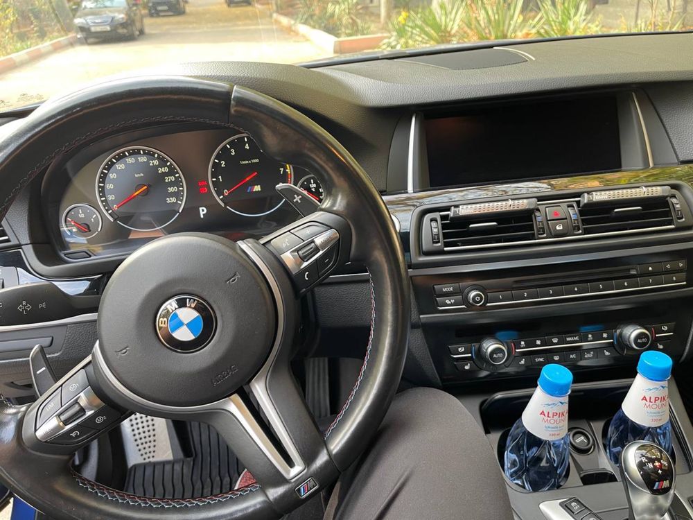 BMW M5 F10 (2016)
