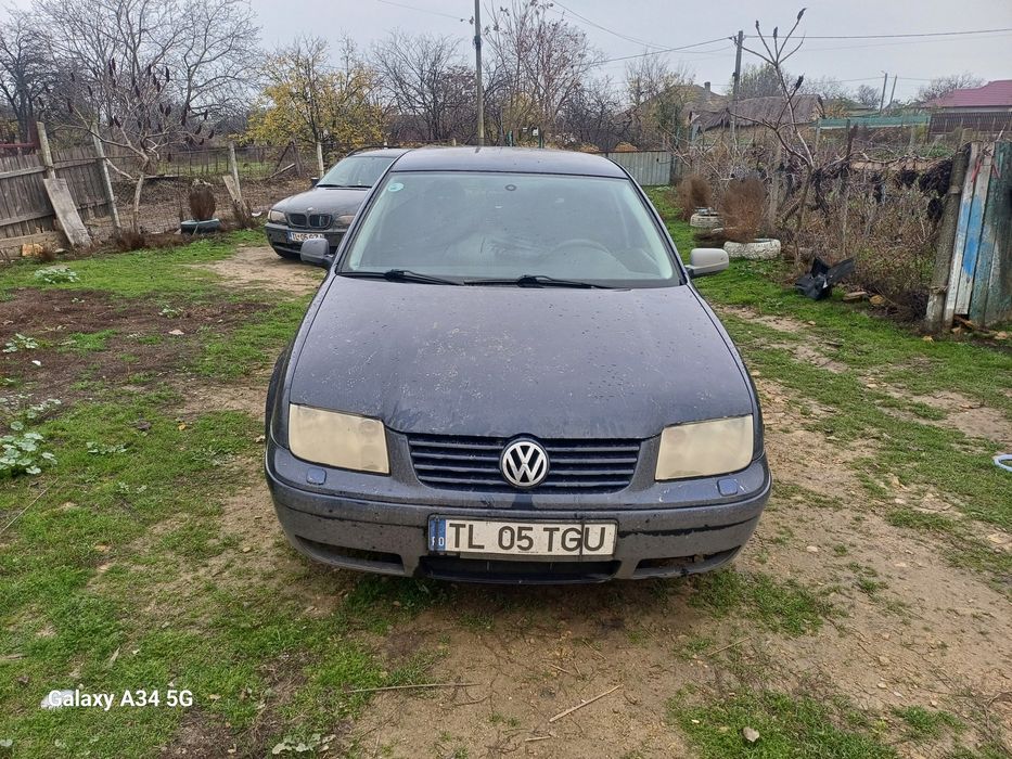 Vănd vw bora 1.6 8v benzina 5000 lei negociabil
