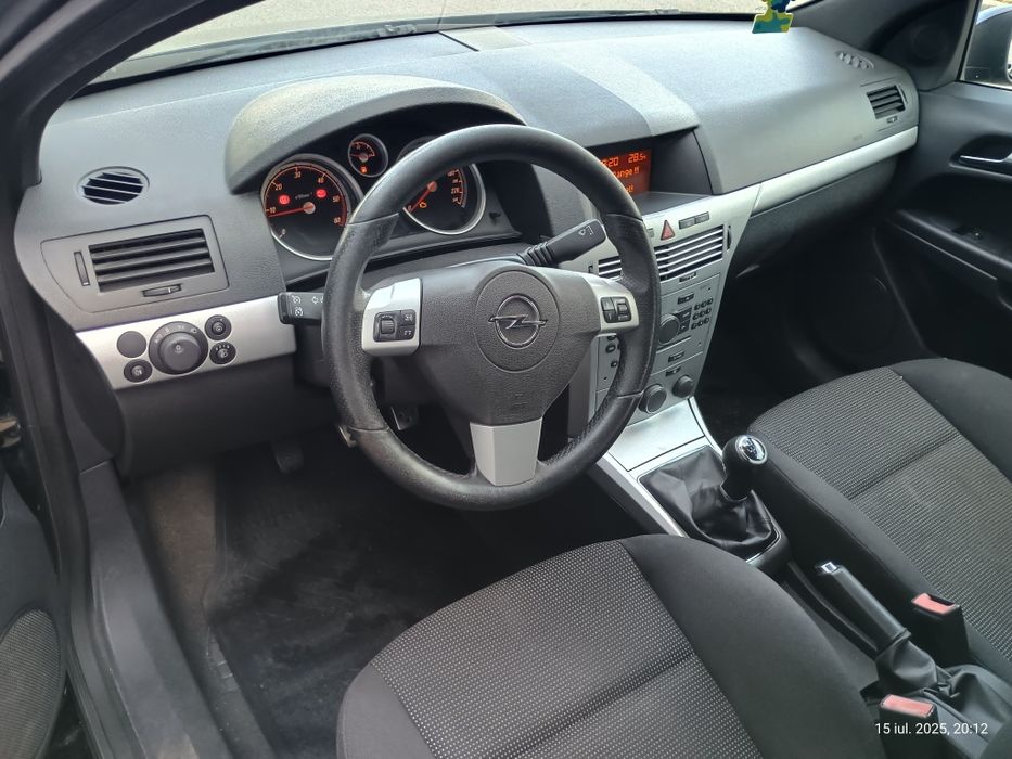Opel Astra GTC 1.9