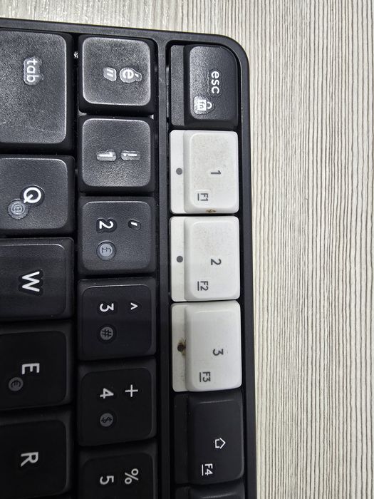 Клавиатура Logitech K375s с блютуз на 3 устр
