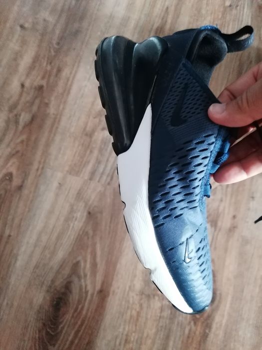 Vând adidași Nike originali