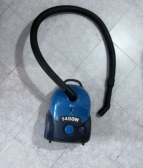 Прахосмукачка LG 1400W
