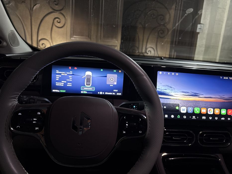 Продается leapmotor c11 performance red line