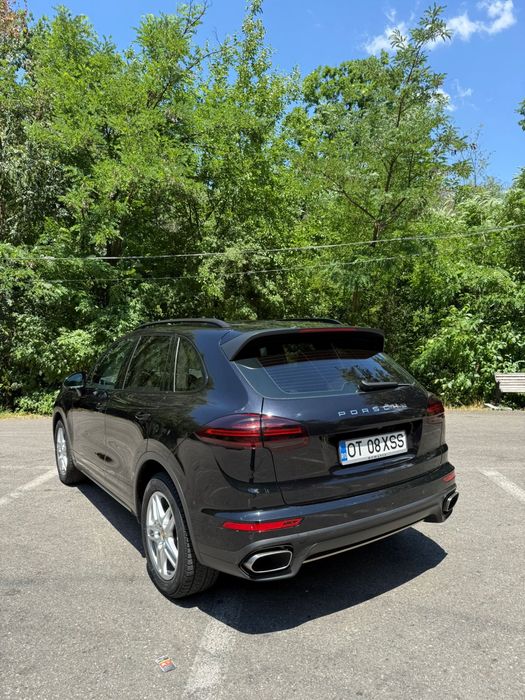Porsche Cayenne 3.0 L