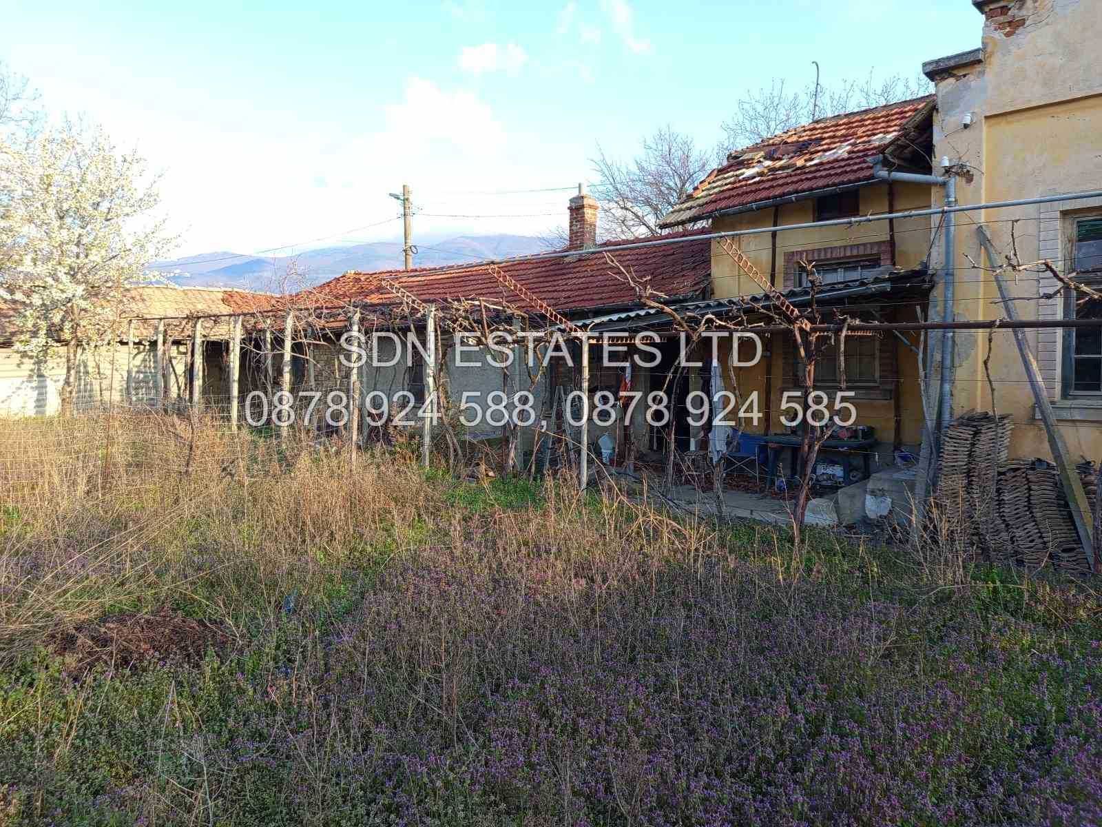 Продава къща в село Дъбово
