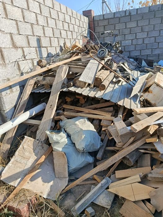 Көп мөлшерде ағаш сатылады