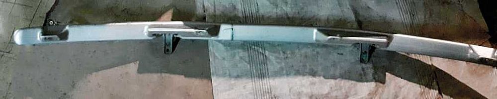 Продам спойлер (нижняя губа) на Land Cruiser Prado 95-й кузов